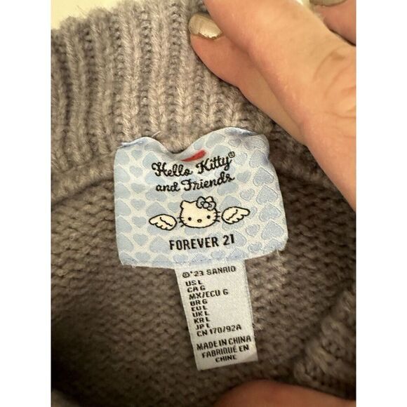 Hello Kitty Forever 21 x Sanrio Angel Gray Sweater Size Medium (Runs Large) - Picture 4 of 5